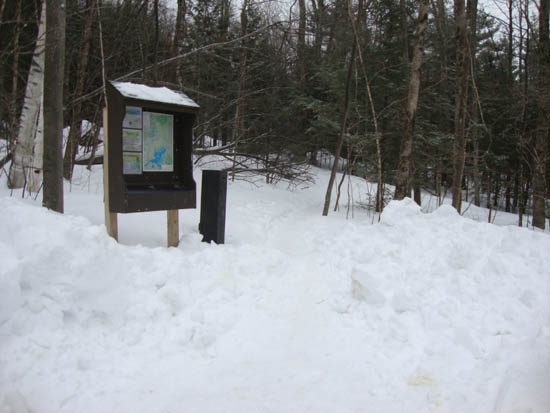 The Old Bridle Path trailhead at the back of the parking area