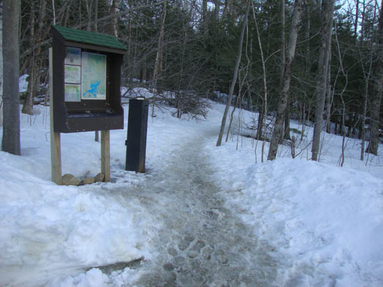 The Old Bridle Path trailhead at the back of the parking area