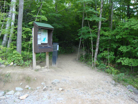 The Old Bridle Path trailhead at the back of the parking area
