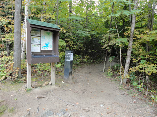 The Old Bridle Path trailhead at the back of the parking area