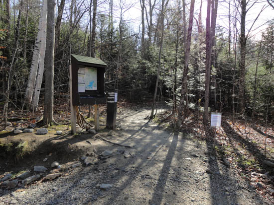 The Old Bridle Path trailhead at the back of the parking area