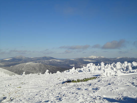 Looking at Sugarloaf, Spaulding, and Abraham from Saddleback Mountain - Click to enlarge