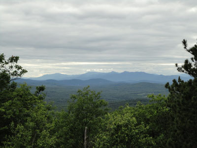 Looking at the Sandwich Range from near the summit of Stone Mountain - Click to enlarge