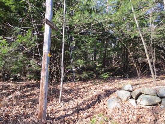 The Midstate Trail trailhead on Russell Hill Road