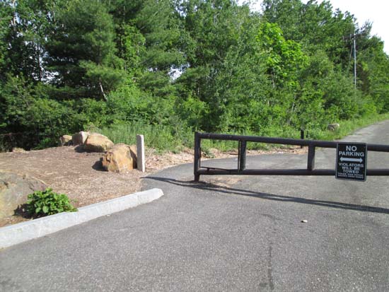 The Metacomet Monadnock Trail trailhead for Mt. Tom on Route 141