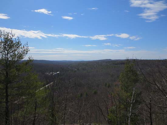 Looking toward Vermont from the Bald Hill ledges - Click to enlarge