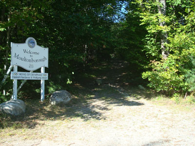 Bald Knob Trail trailhead