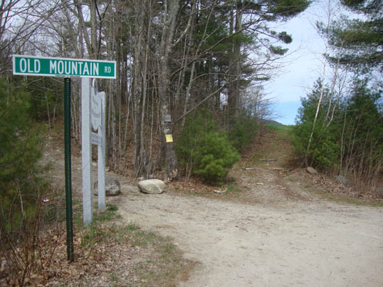 Bald Knob Trail trailhead