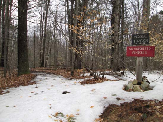 The start of the Moose Tracks trail off Ski Hill Drive