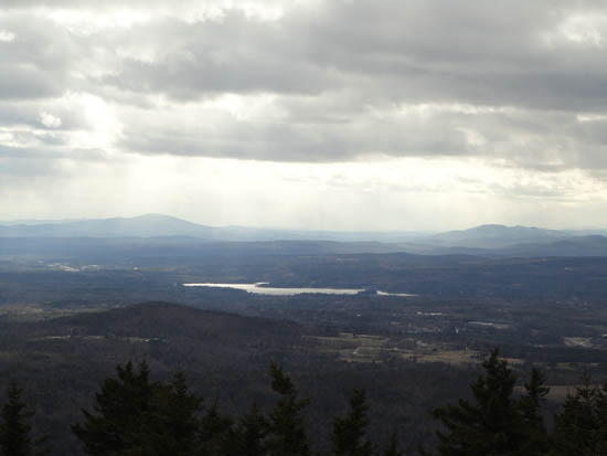 Kearsarge and Ragged as seen from the Belknap Mountain fire tower - Click to enlarge