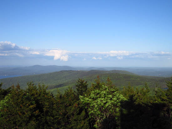 Looking at the eastern Belknaps from the Belknap Mountain fire tower - Click to enlarge