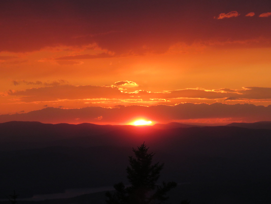 The sunset as seen from the Belknap Mountain fire tower - Click to enlarge