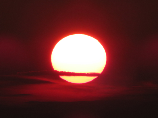 The sunset as seen from the Belknap Mountain fire tower - Click to enlarge