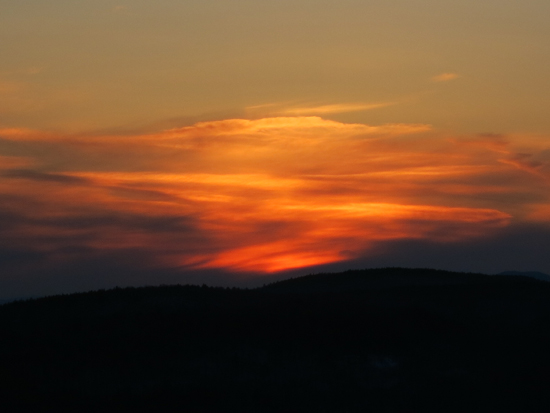 The sunset as seen from the Bog Mountain ledges - Click to enlarge