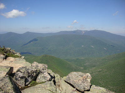 Looking at the Franconia Ridge from Bondcliff - Click to enlarge