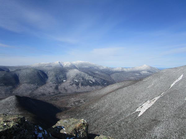 Looking at the Franconia Ridge from Bondcliff - Click to enlarge