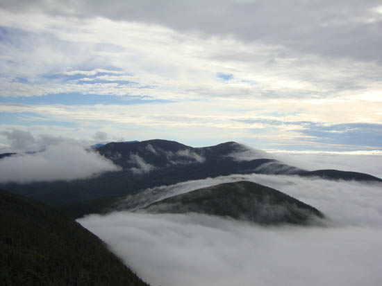 Looking at the Kinsmans from the Cannon Mountain summit tower - Click to enlarge