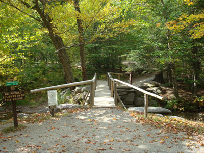 The Lonesome Lake Trail trailhead at Lafayate Place