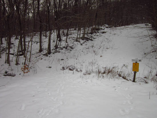Kinsman Ridge Trail trailhead near the base of the tramway
