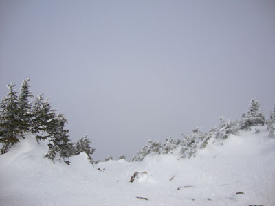 Looking at fog from Carter Dome - Click to enlarge