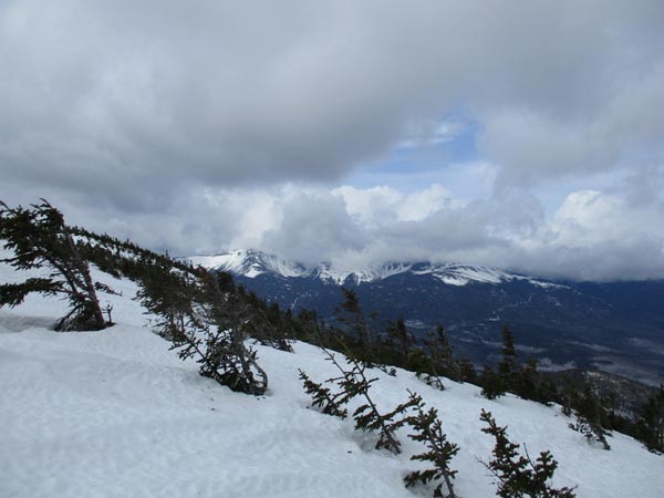 Looking at the Presidentials from near the Carter Dome summit - Click to enlarge