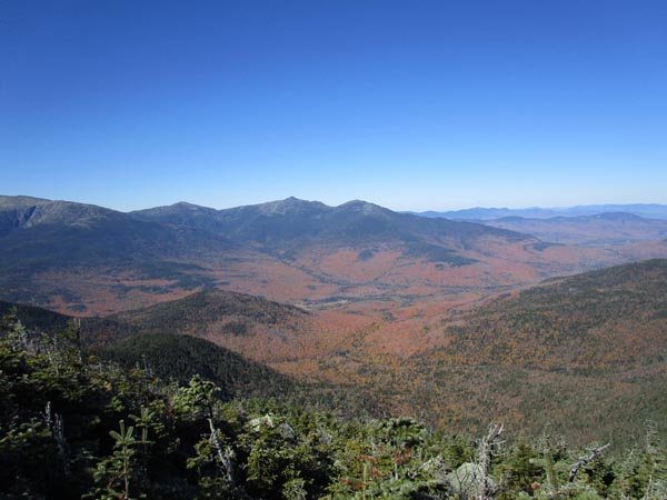 Looking at the Northern Presidentials from the Carter Dome viewpoint - Click to enlarge