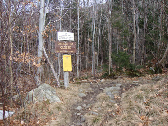 The Old Bridle Path trailhead at the back of the parking area