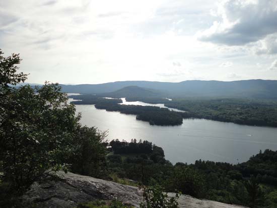Looking at the Rattlesnakes and Squam Lake from one of the Eagle Cliff ledges - Click to enlarge