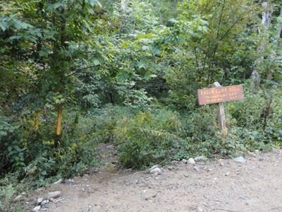 The Eagle Cliff Trail trailhead on Squam Lake Road