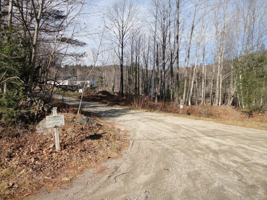 The beginning of the Old Highway roadwalk