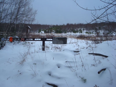 The Foss Mountain Trail trailhead next to the seasonal portion of Foss Mountain Road