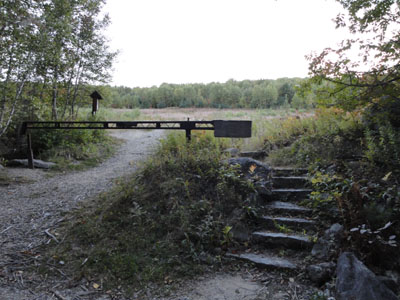The Foss Mountain Trail trailhead next to the seasonal portion of Foss Mountain Road