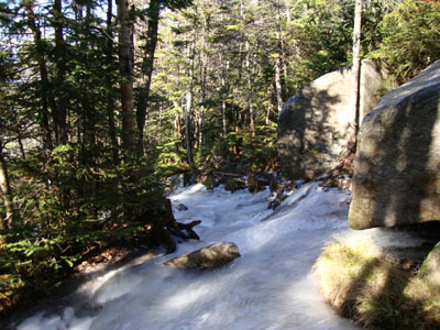 The icy Twinway between South Twin and Galehead