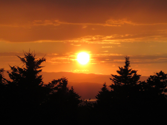 The sunset as seen from Gunstock Mountain - Click to enlarge