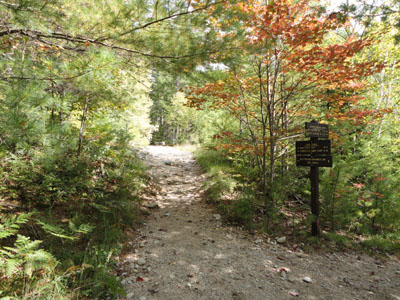 UNH Trail trailhead