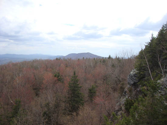Looking at Moose Mountain from the cliffs near the highpoint of Holts Ledge - Click to enlarge