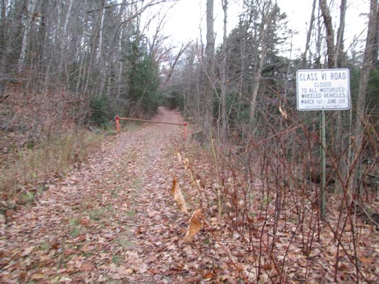 The start of the gated portion of Prescott Hill Road