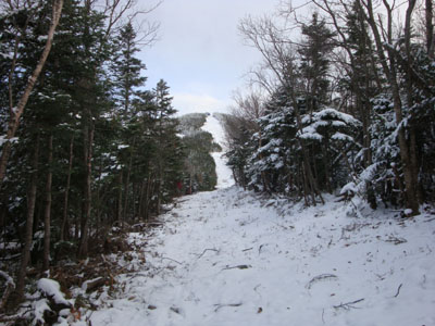 The Taft Trail between Cannon Mountain and Mittersill Peak