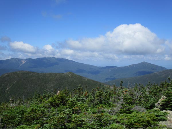 Looking at West Bond, the Franconia Ridge, and Mt. Garfield from Mt. Bond - Click to enlarge