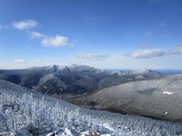 Looking at the Franconia Ridge and Mt. Garfield from West Bond - Click to enlarge