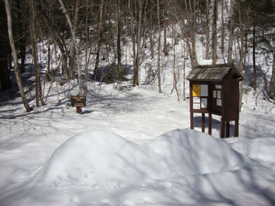 Signal Ridge Trail trailhead on Sawyer River Road