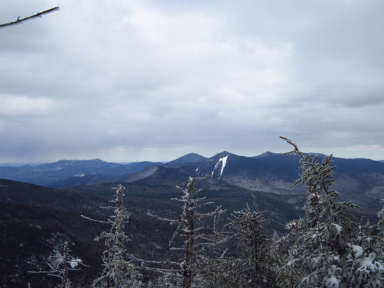 Looking at Chocorua, Mt. Passaconaway, and North Tripyramid from near the summit of the East Peak of Mt. Osceola - Click to enlarge