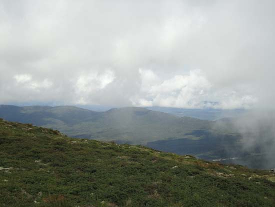 Looking at the Dartmouth Range from Mt. Eisenhower - Click to enlarge