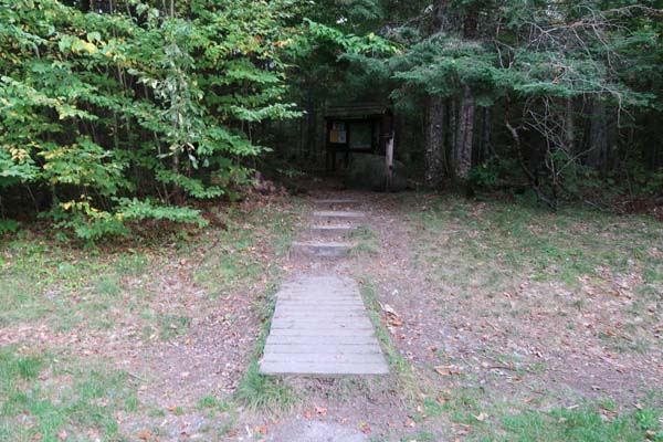 The Edmands Path trailhead