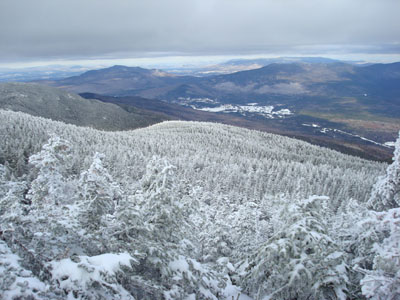 Looking toward the Mt. Washington Hotel from the Mt. Field view point - Click to enlarge