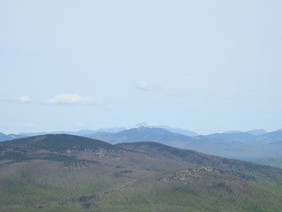 Looking north from Mt. Flagg at Mt. Chocorua and Mt. Washington - Click to enlarge