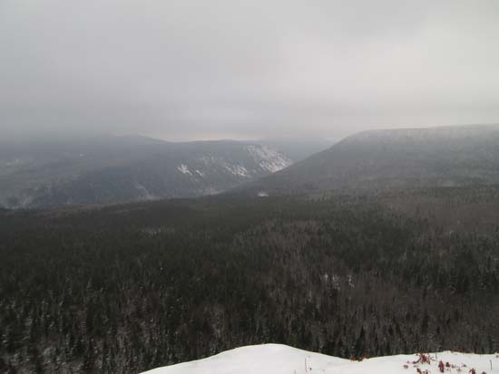 Looking at Zealand Notch from the South Hale cliffs - Click to enlarge