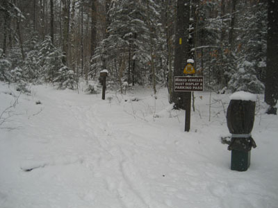 Hale Brook Trail trailhead