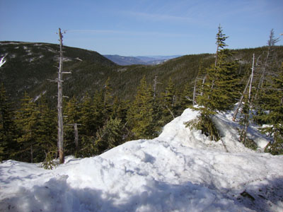 The drifted Hancock Loop Trail between the peaks