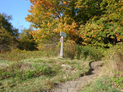 Webster-Jackson Trail trailhead on Route 302